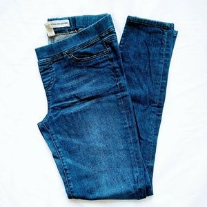 Charlotte Russe Pull On Denim Leggings